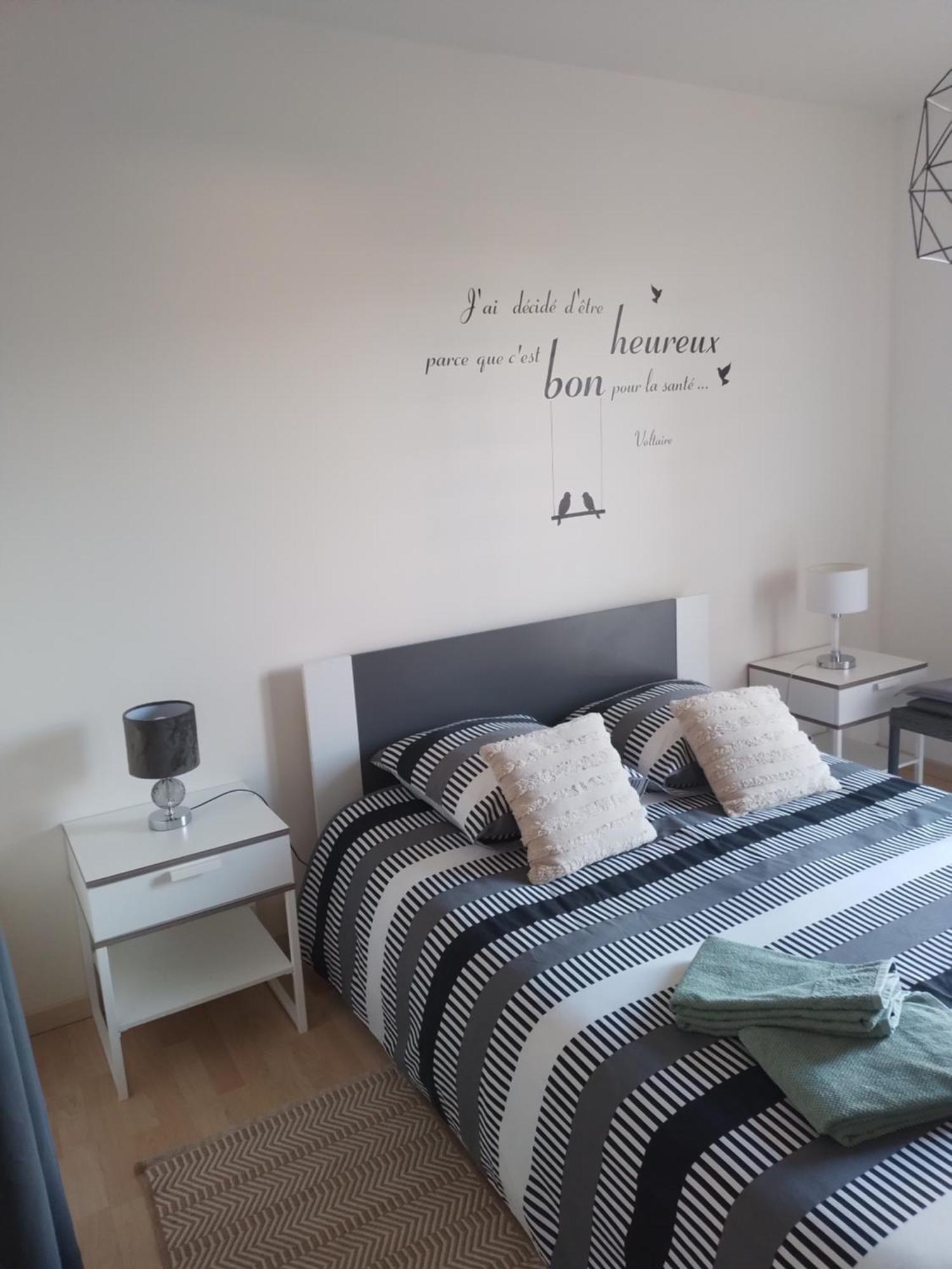 Chambre Agreable Au Calme Saint-Hilaire-Petitville Exterior photo